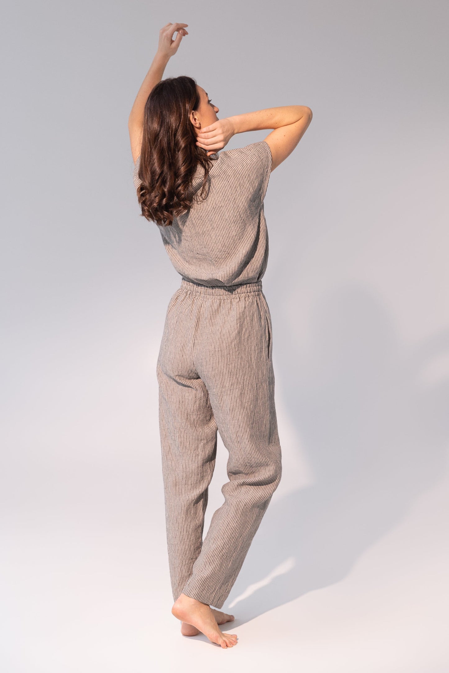 Pellavainen pyjama/oloasu-setti - tummanharmaa raidallinen