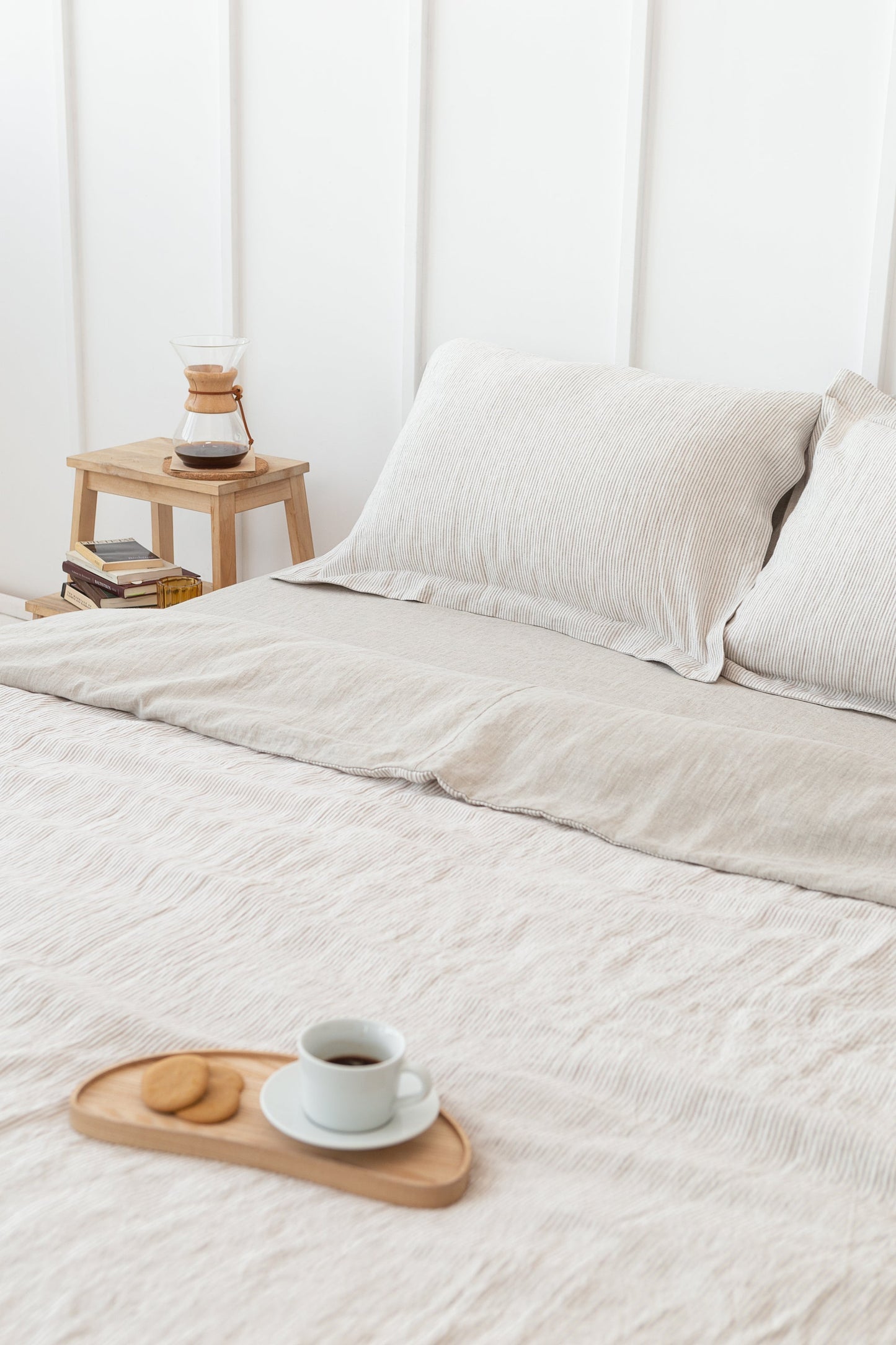 Pellavainen tyynyliina - raidallinen beige