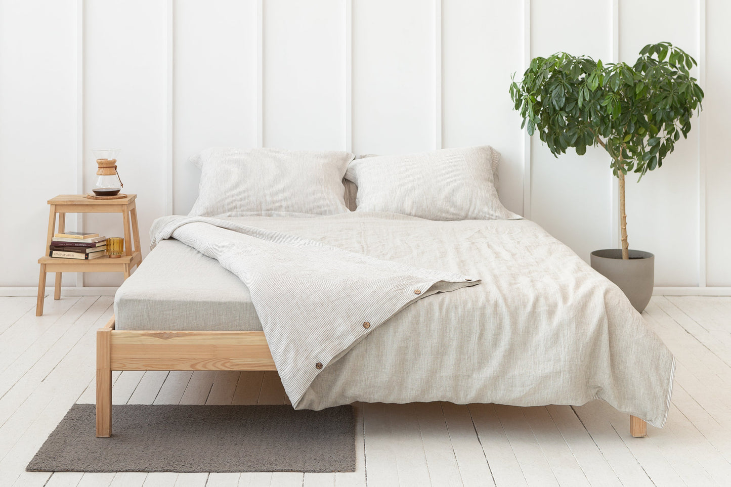 Pellavainen tyynyliina - raidallinen beige