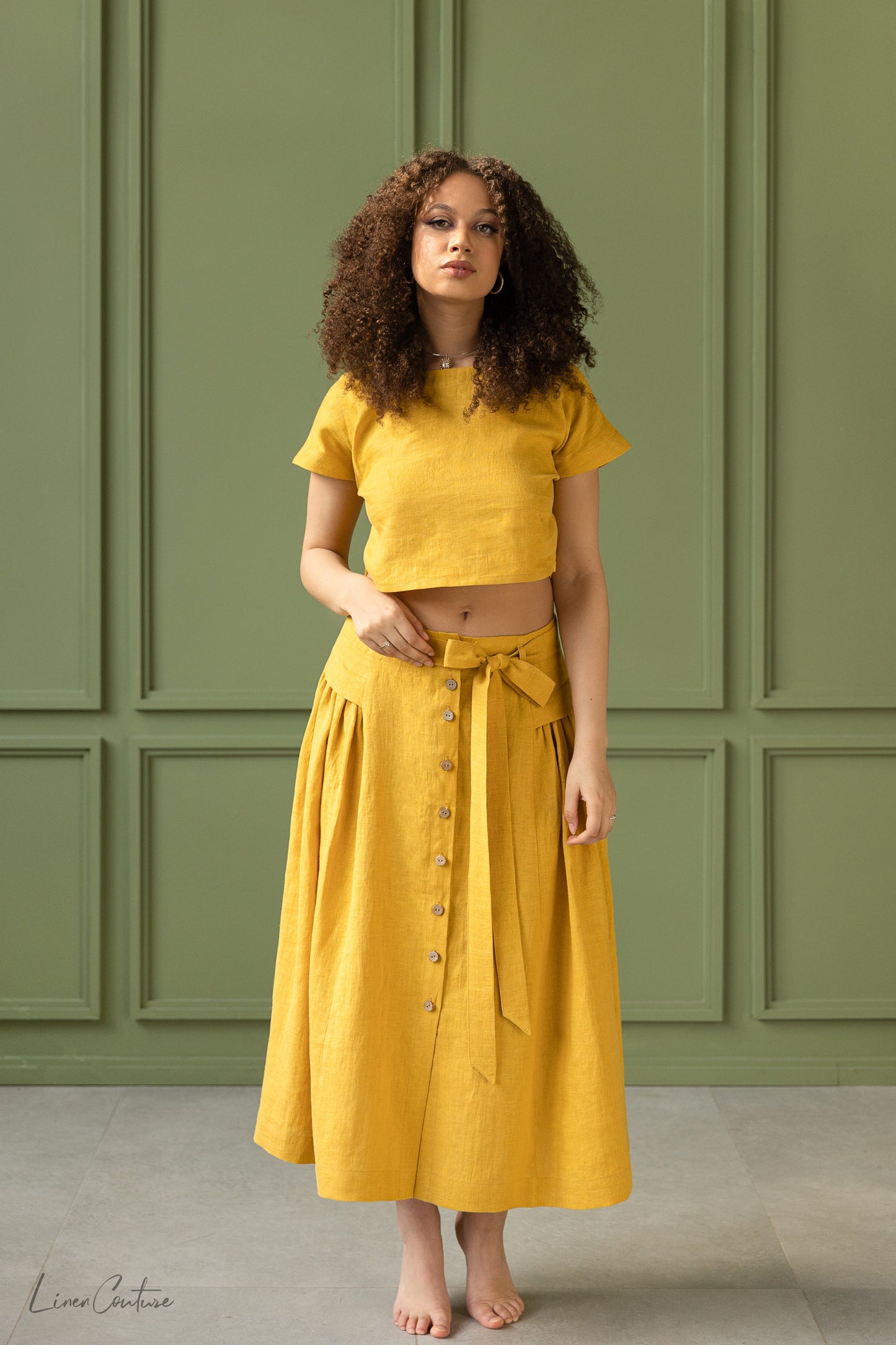 Taormina pellava Crop Top ja Midi hame setti - hunajan värinen