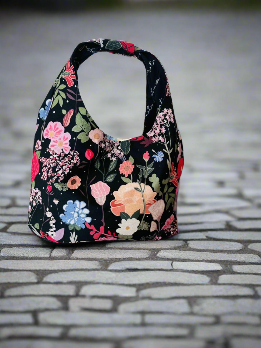 Moon- olkalaukku, kuvio - Curly Summer Night